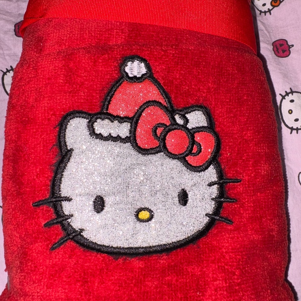 Hello Kitty Christmas hand towels
